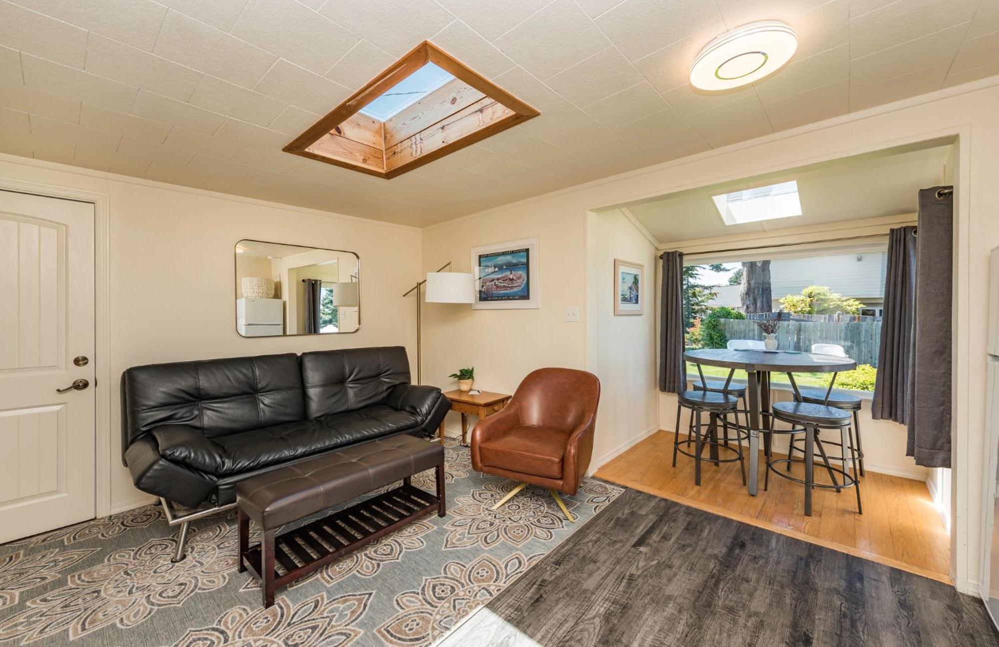 Juan De Fuca Waterfront Hotel & Cottages Sequim Zewnętrze zdjęcie